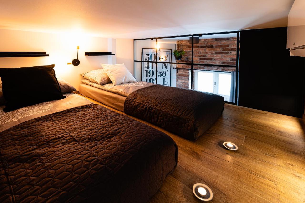 Large 75 M2 Apartment For 6 Guests Next To Wawel Castle Krakau Buitenkant foto