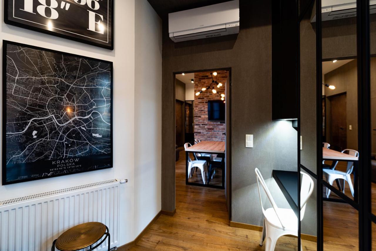 Large 75 M2 Apartment For 6 Guests Next To Wawel Castle Krakau Buitenkant foto