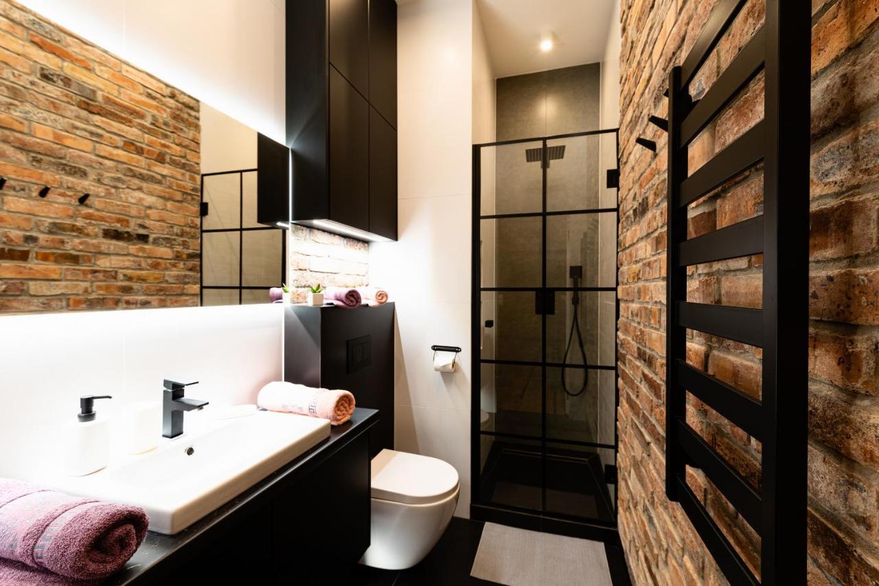 Large 75 M2 Apartment For 6 Guests Next To Wawel Castle Krakau Buitenkant foto