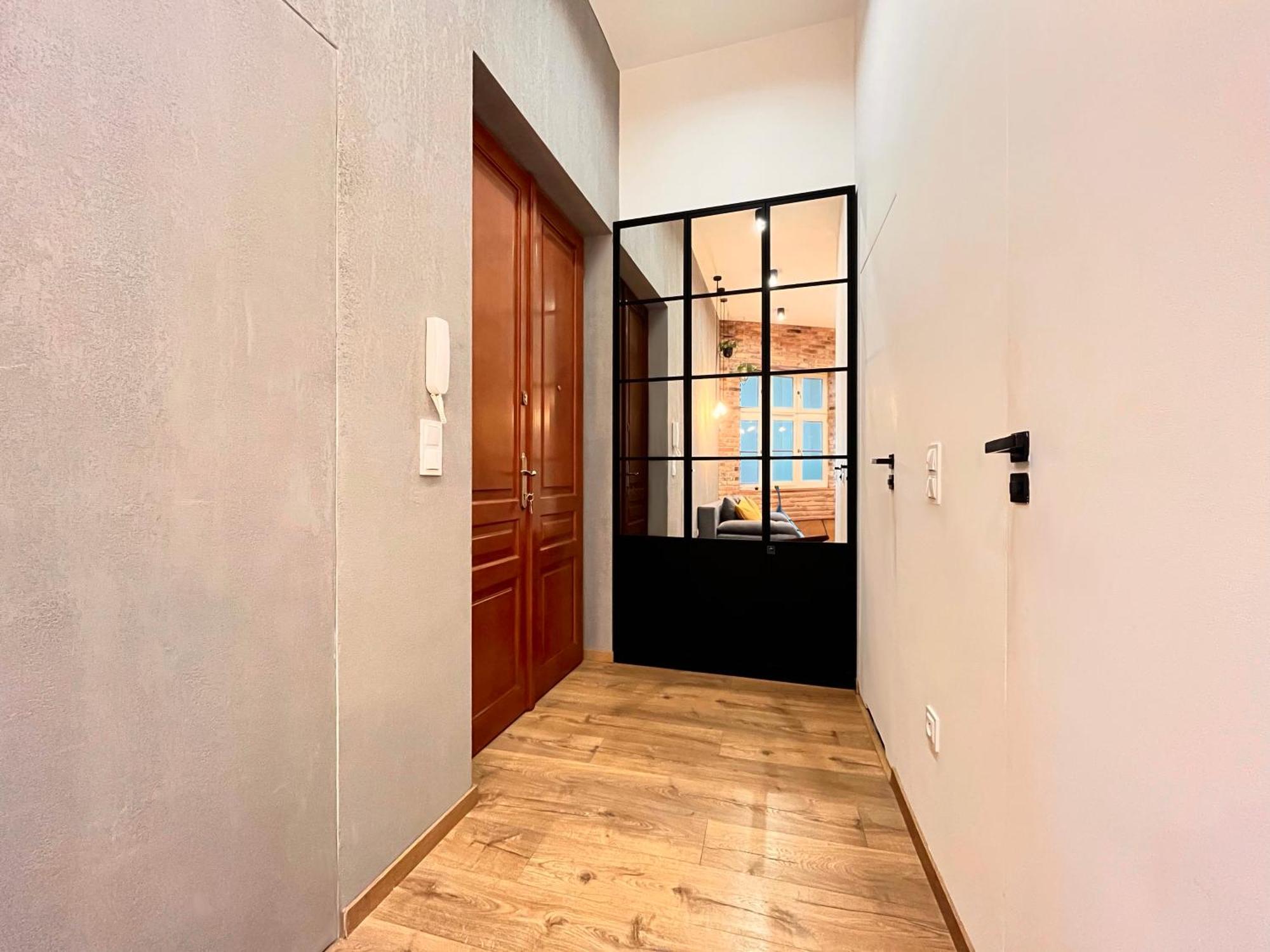 Large 75 M2 Apartment For 6 Guests Next To Wawel Castle Krakau Buitenkant foto