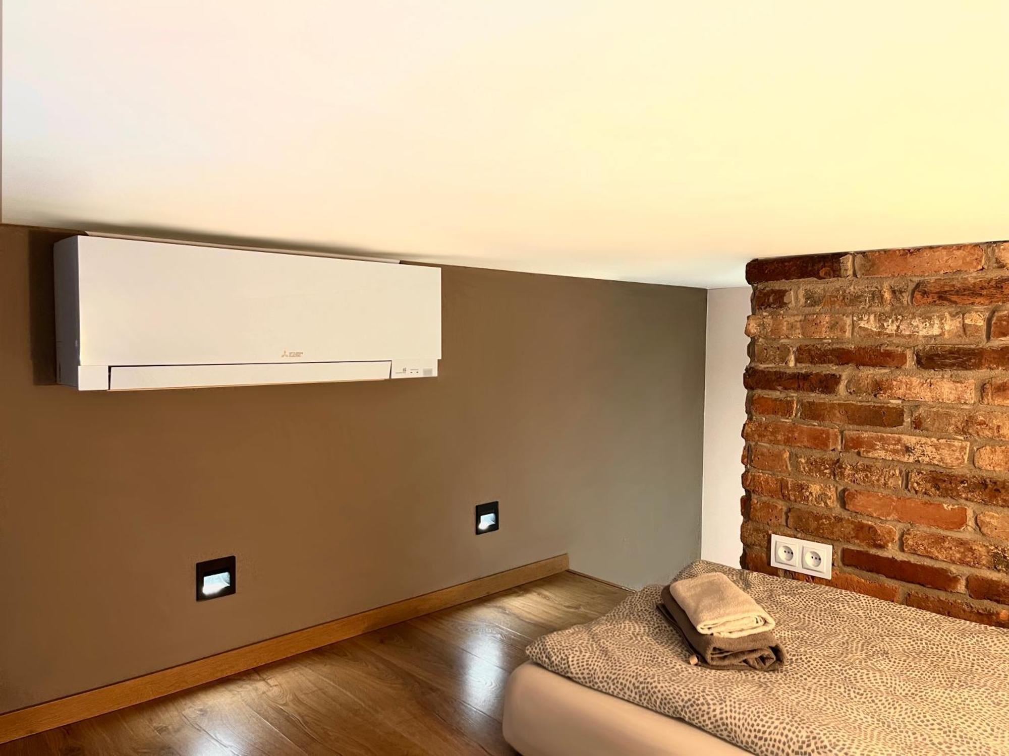 Large 75 M2 Apartment For 6 Guests Next To Wawel Castle Krakau Buitenkant foto
